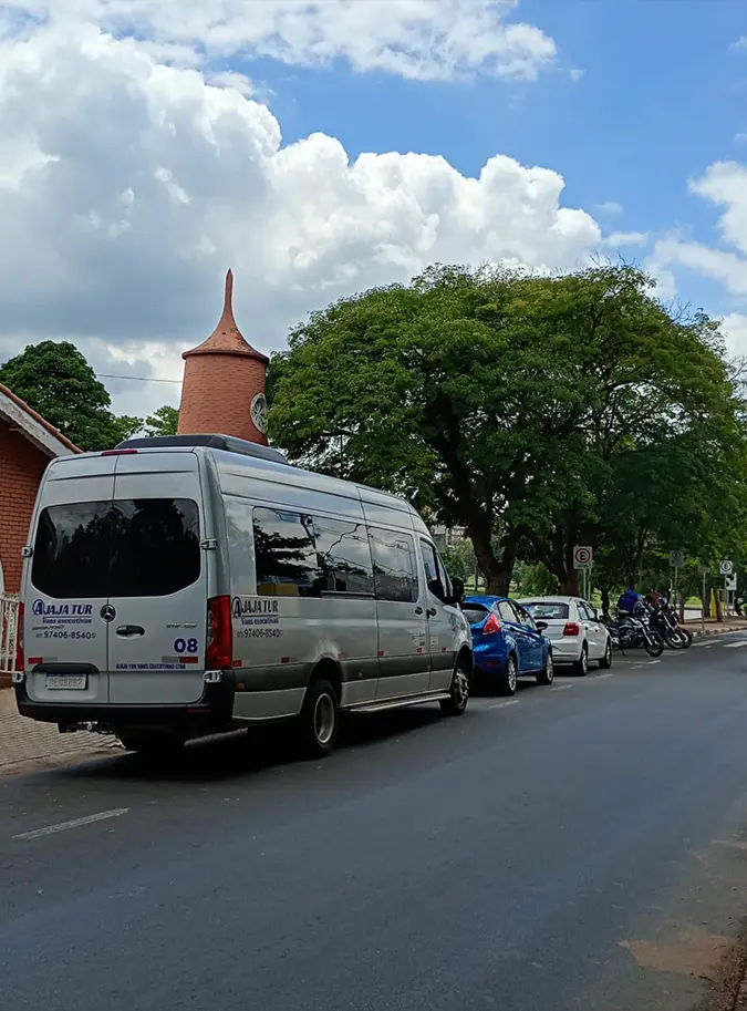 imagem Van A Jajá Tur